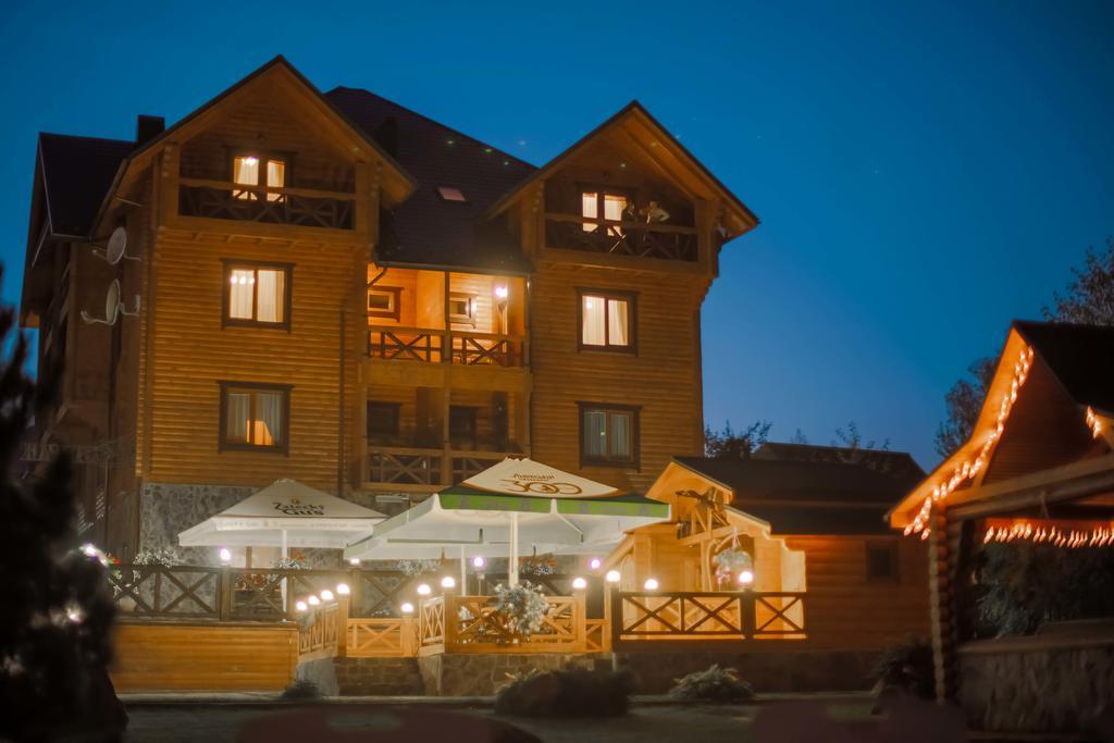 Forest House Tatariv Ngoại thất bức ảnh