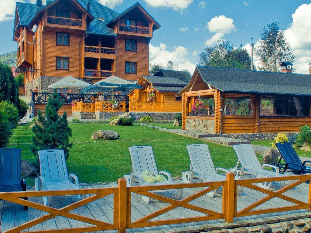 Forest House Tatariv Ngoại thất bức ảnh